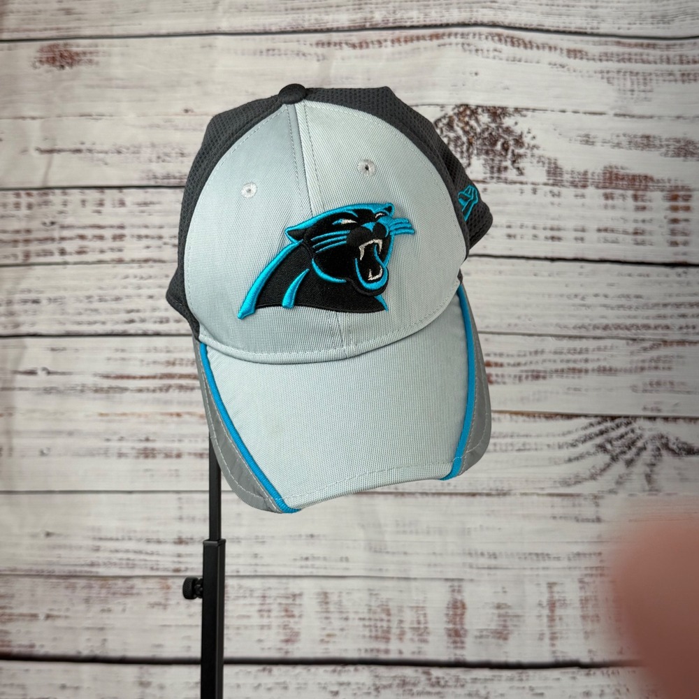 New Era Carolina Panthers NFL 39THIRTY Stretch Fit Hat‎ Grey Black Small-Medium